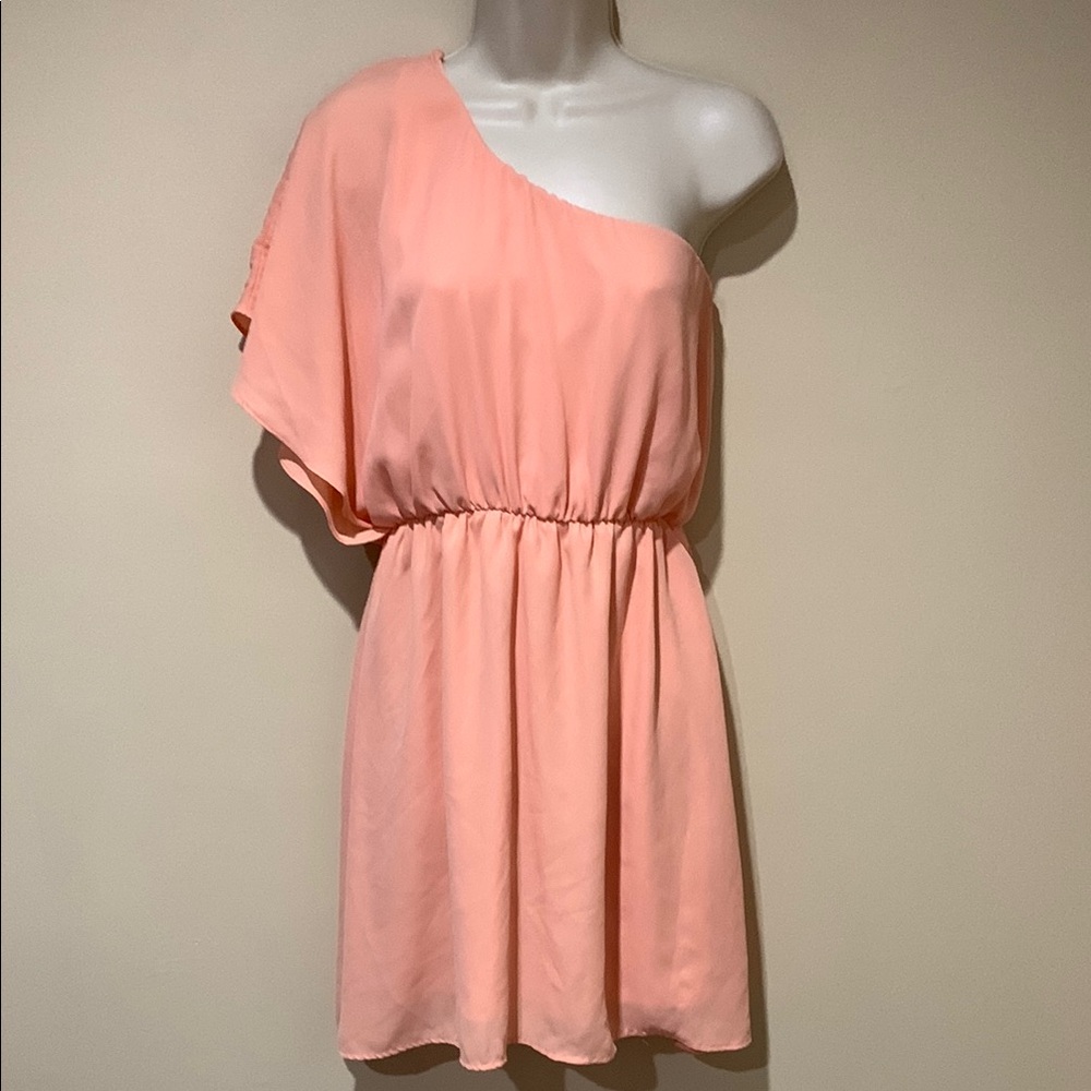 One shoulder dress